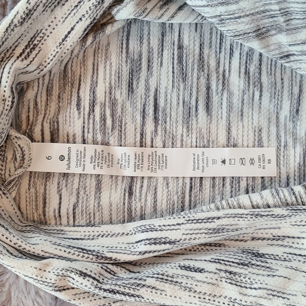 ❌️SOLD❌️ Lululemon Moment to Movement 2-in-1 Tank - Picture 10 of 10